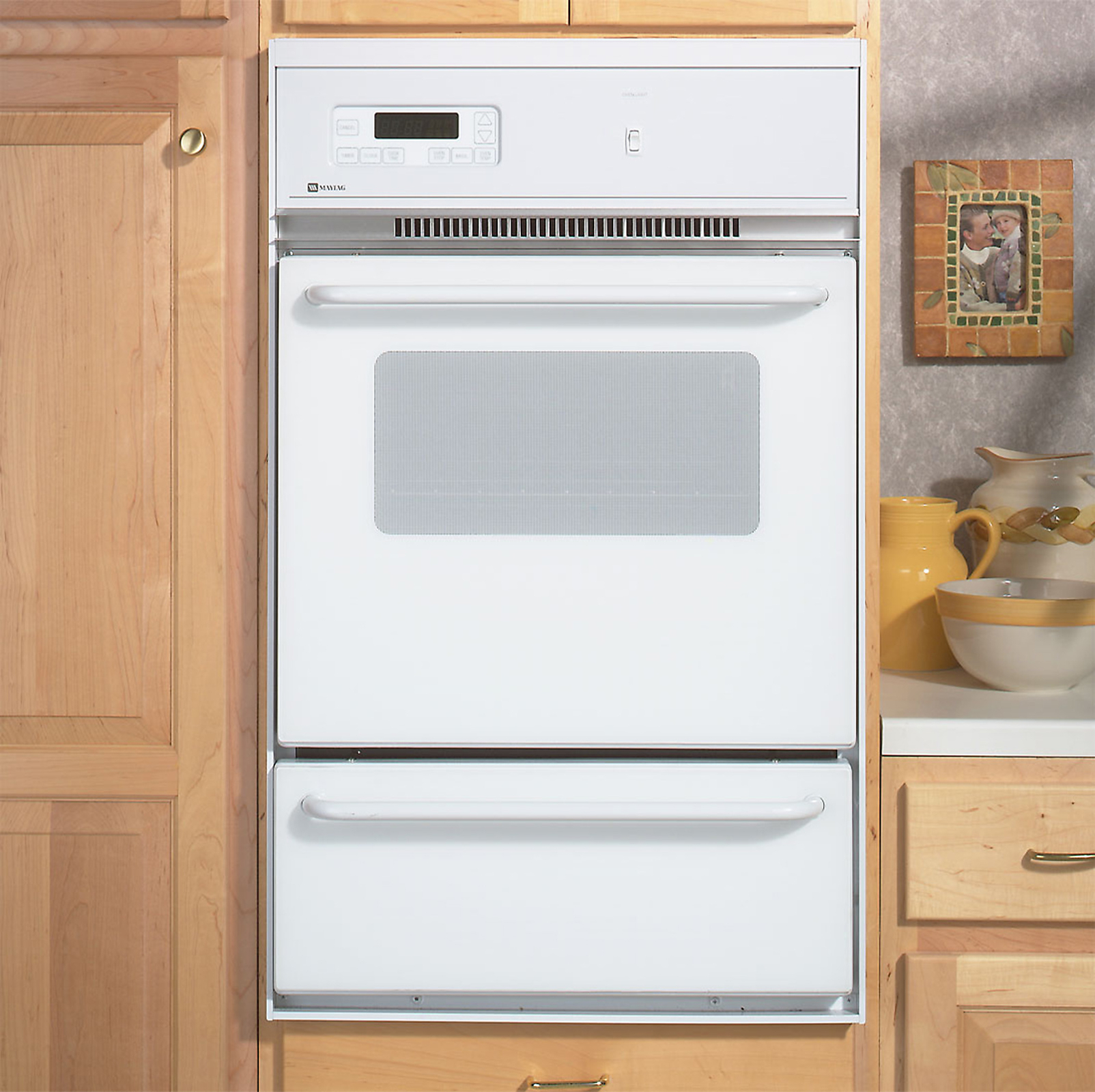 How To Clean An Oven Maytag