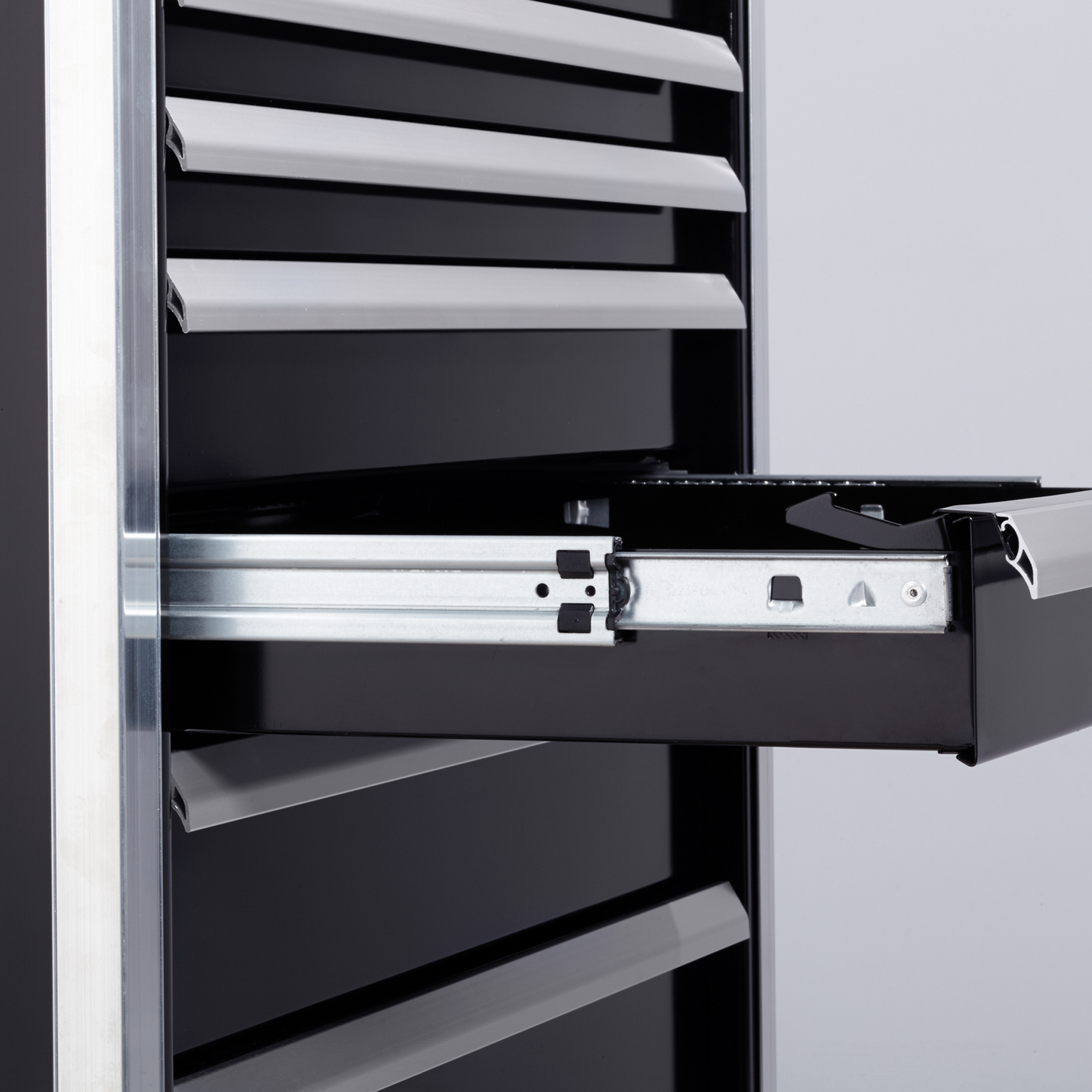 Craftsman 6 Drawer Premium Heavy Duty Side Black