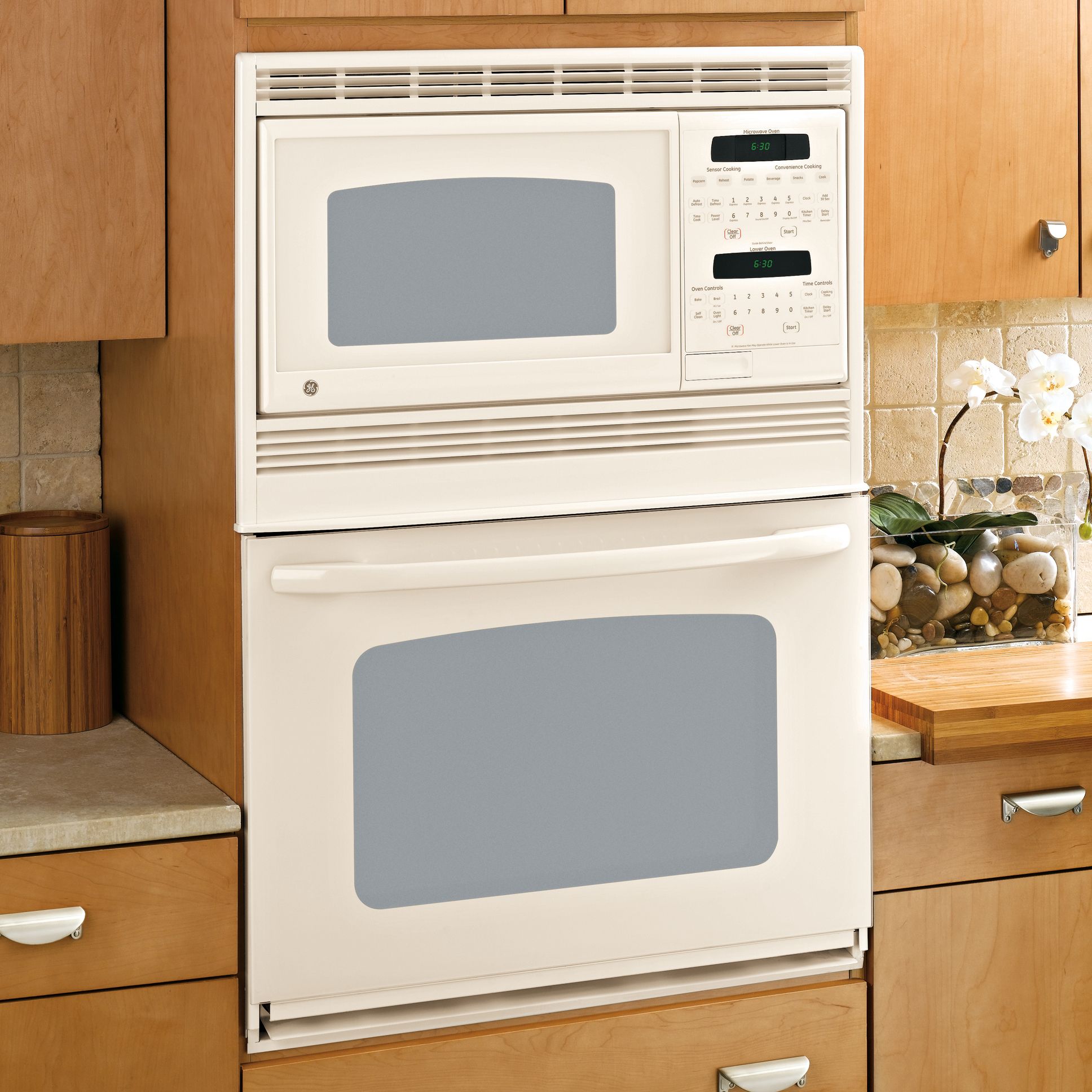 GE JTP90CM2CC Built-In Oven with Microwave