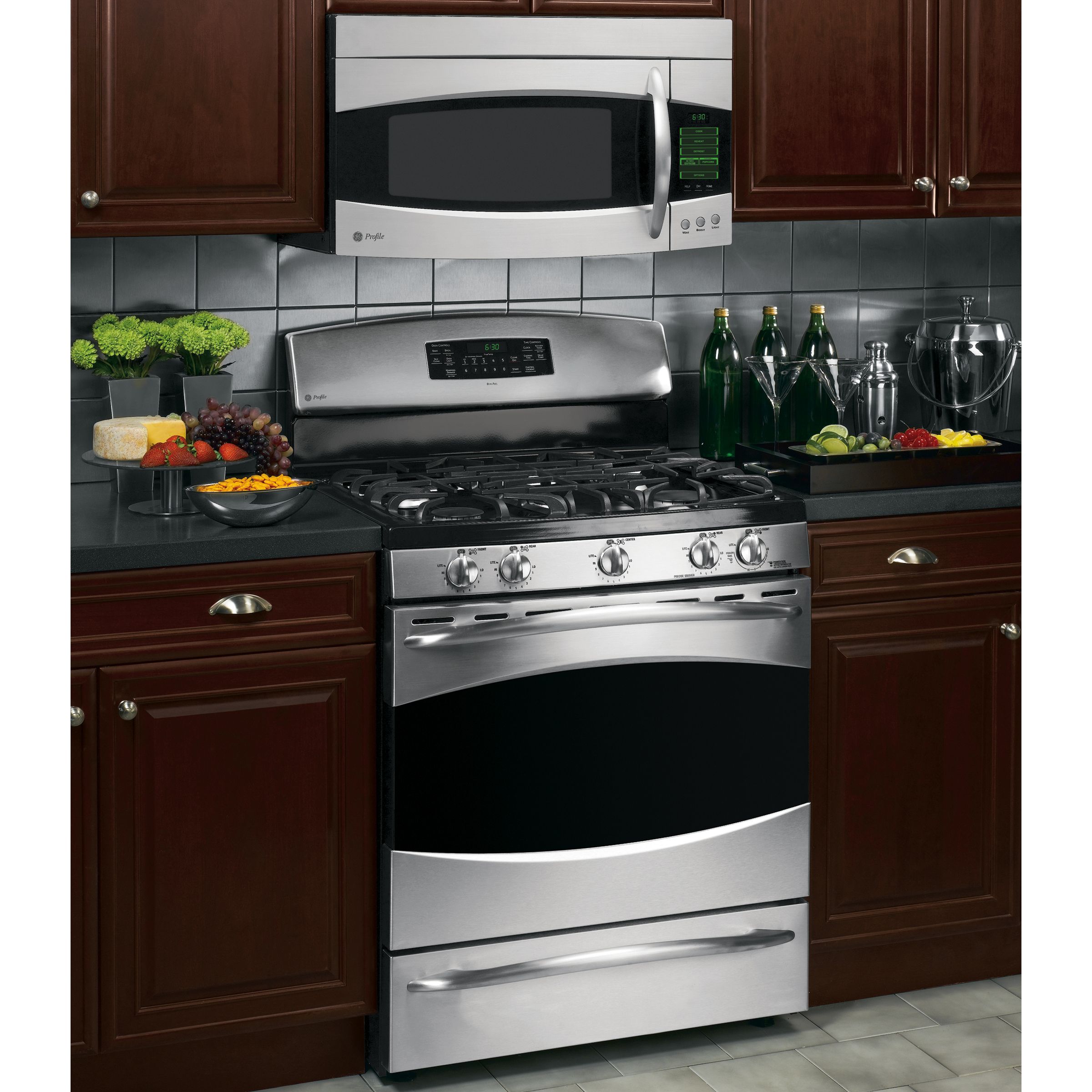 GE P2B912SEM2SS Dual-Fuel Range