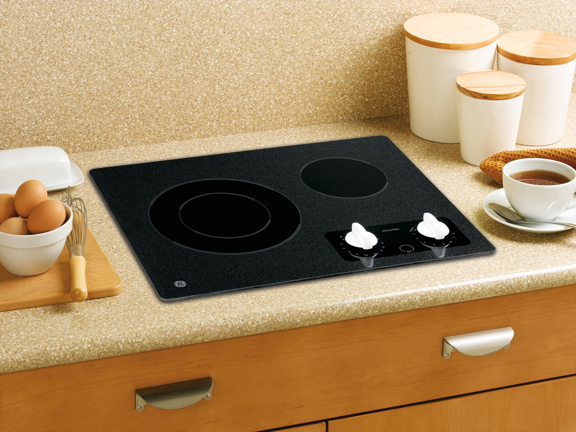 GE JP256WM2WW Electric Cooktop