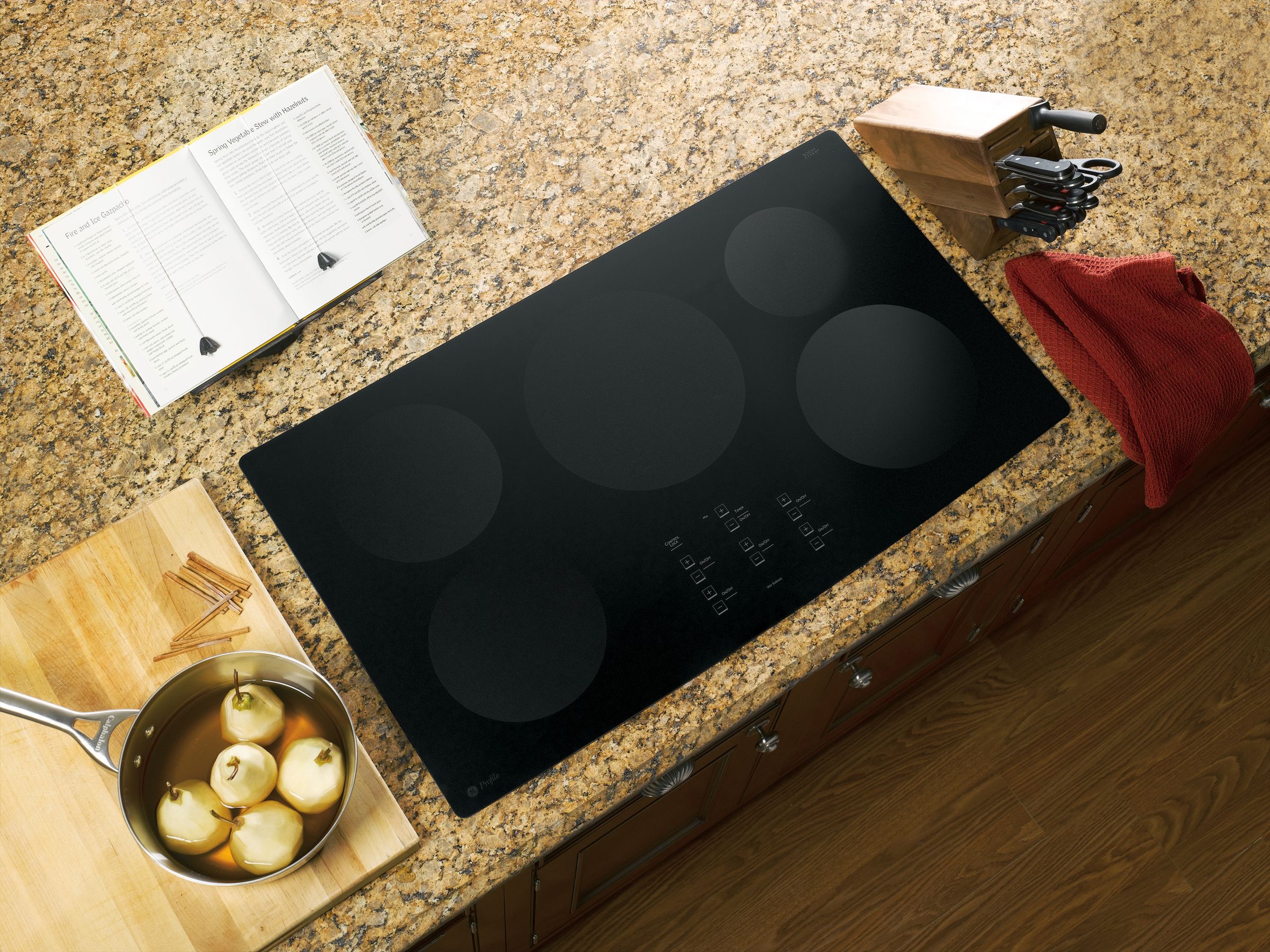 GE PHP960DM2BB Electric Cooktop