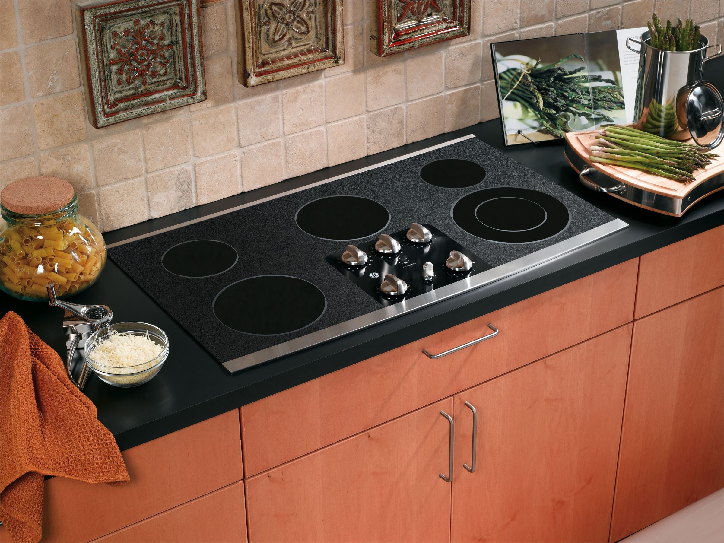 GE JP655SM1SS Electric Cooktop